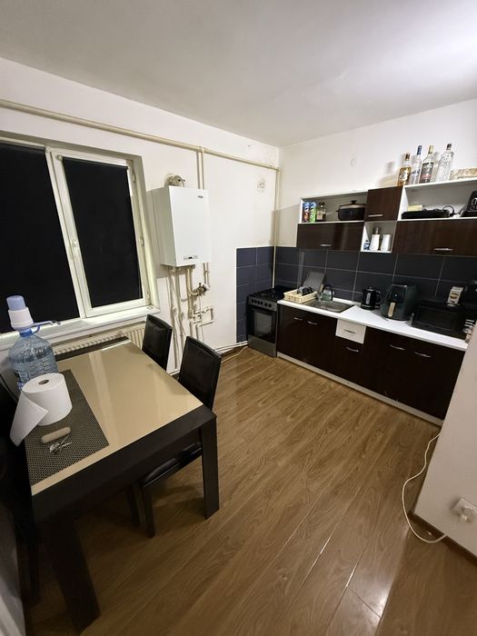 VAND garsoniera (40mp) cu 2 camere. URGENT!