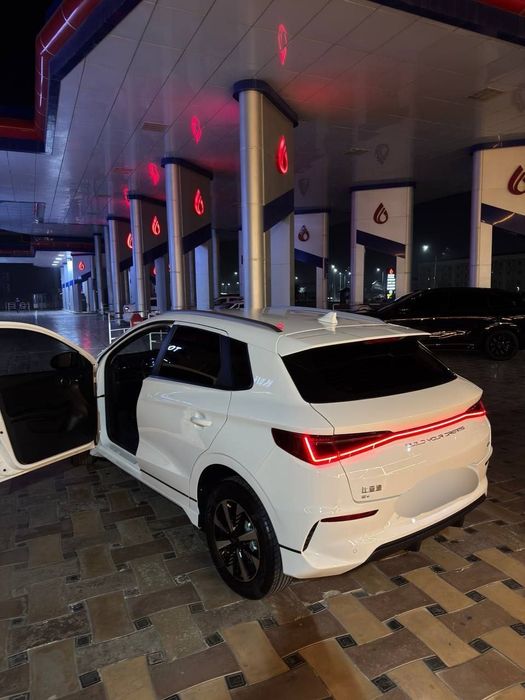 Byd e2 luxury 2024, бивайди е2 люкс