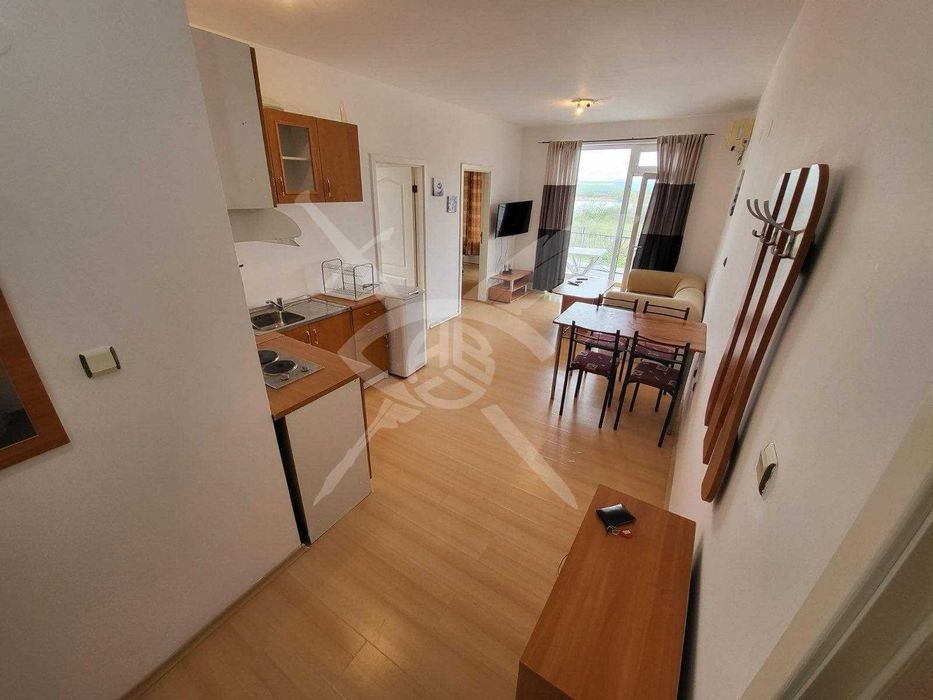 Продава се Тристаен апартамент в София, Хладилника - 70 кв.м за 958 €/кв.м - Снимка #1