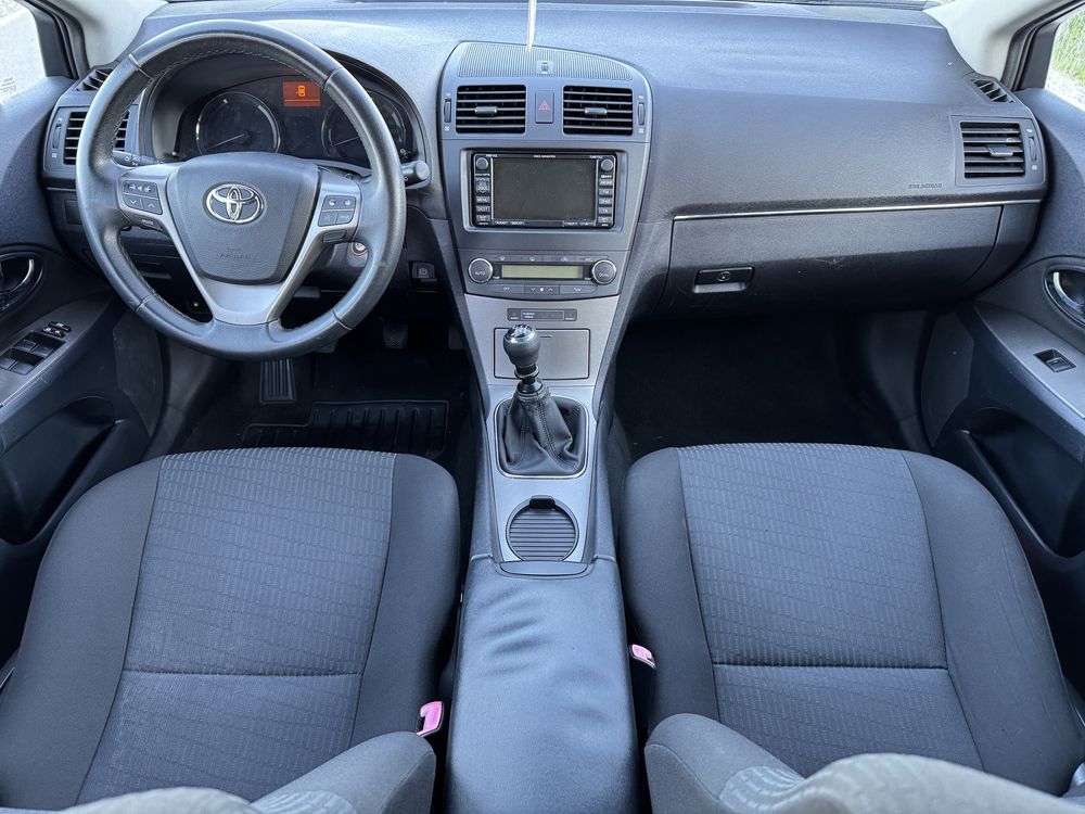 Toyota Avensis 2.0 D-4D 126к.с 2010г. NAVI