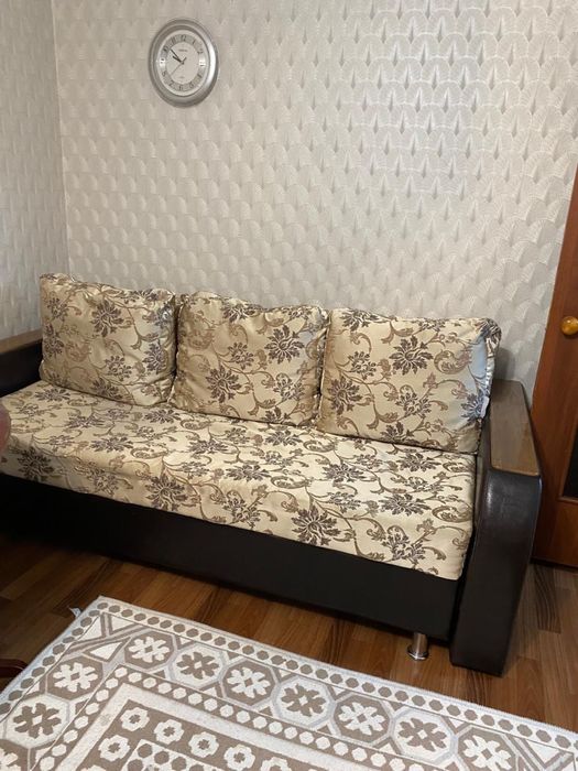 Продам диван в хорошем состоянии