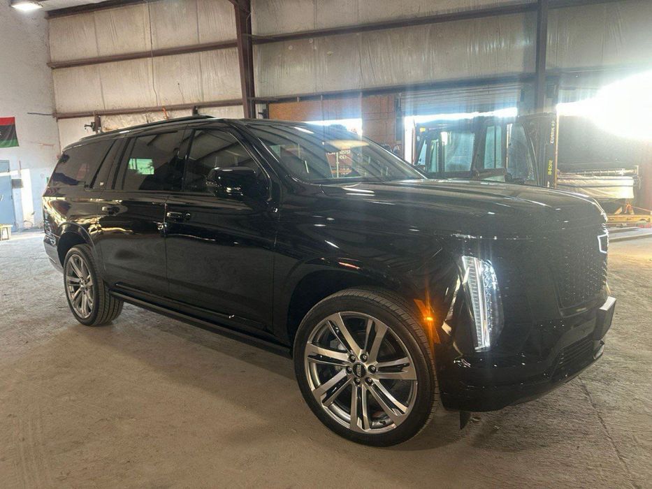 Cadillac Escalade Короткие 2025 год в Наличии