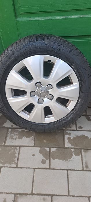 Vând jante de audi cu cauciucuri M+S 205/55 r16