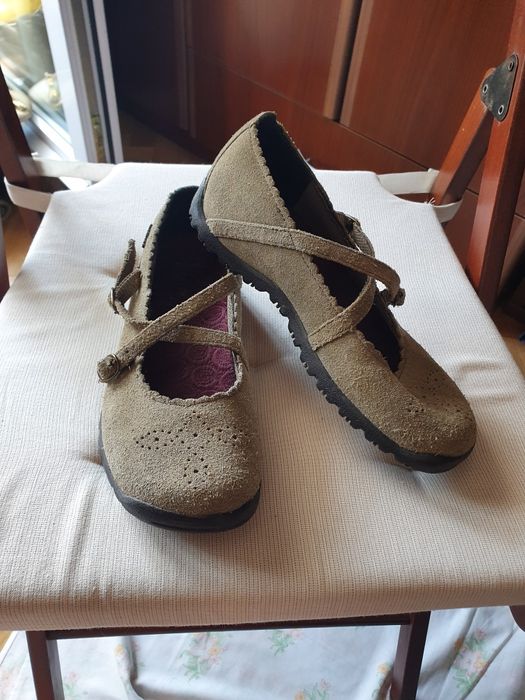 Pantofi din piele