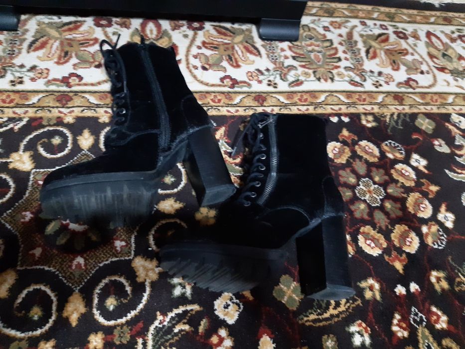 Ghete Graceland Deichmann