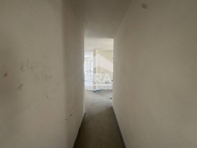 Тристаен апартамент ново строителство