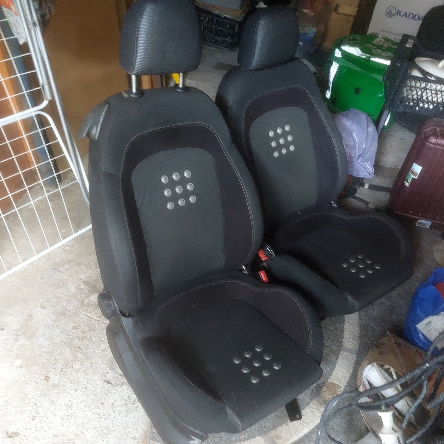 VAND URGENT!!! scaune recaro FIAT