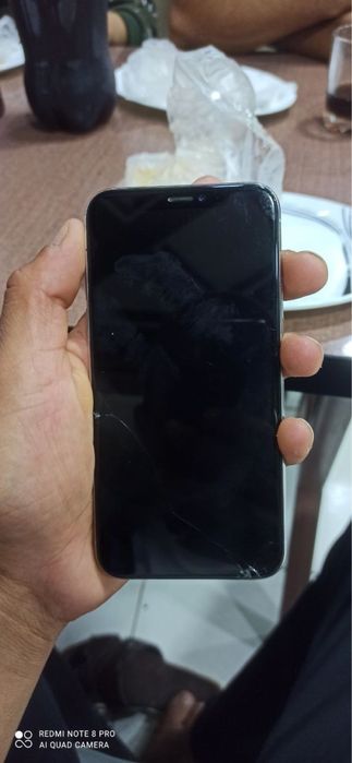 Telefon kmga qiziq bulsa kuriship ham savdi bor