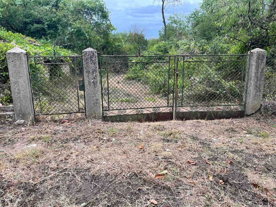 Парцел 1000 кв.м с.Орешак,общ.Аксаково,обл.Варна