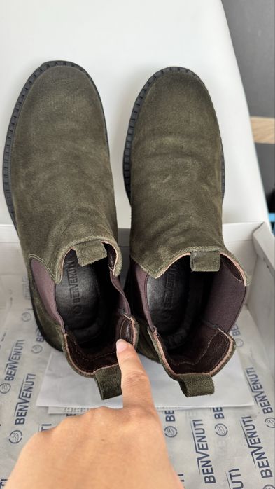 Ghete piele intoarsa