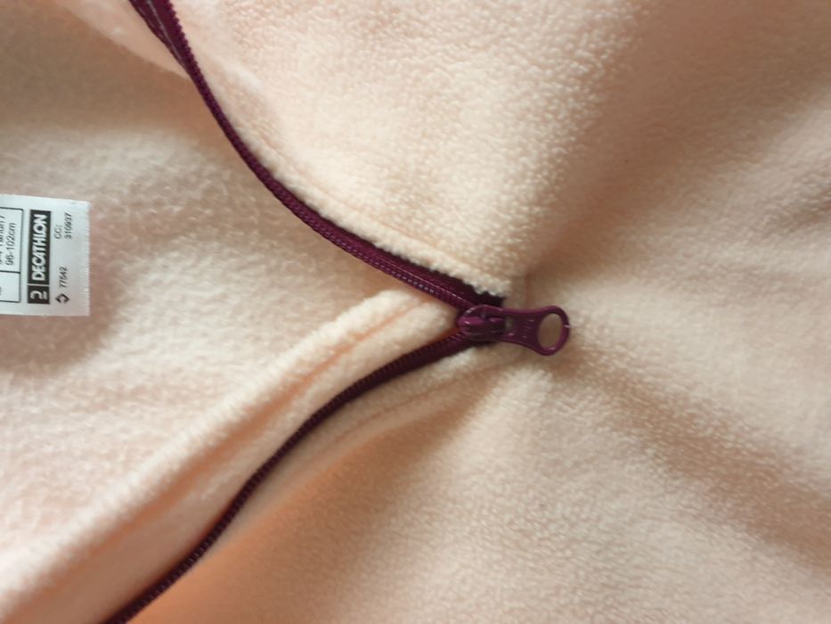 Bluzon Decatlhon masura 3/4 ani