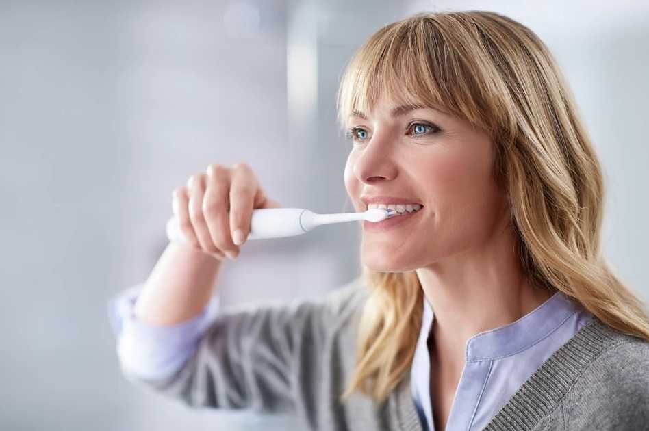 Philips Sonicare HX6807 - чисто нова електрическа четка за зъби