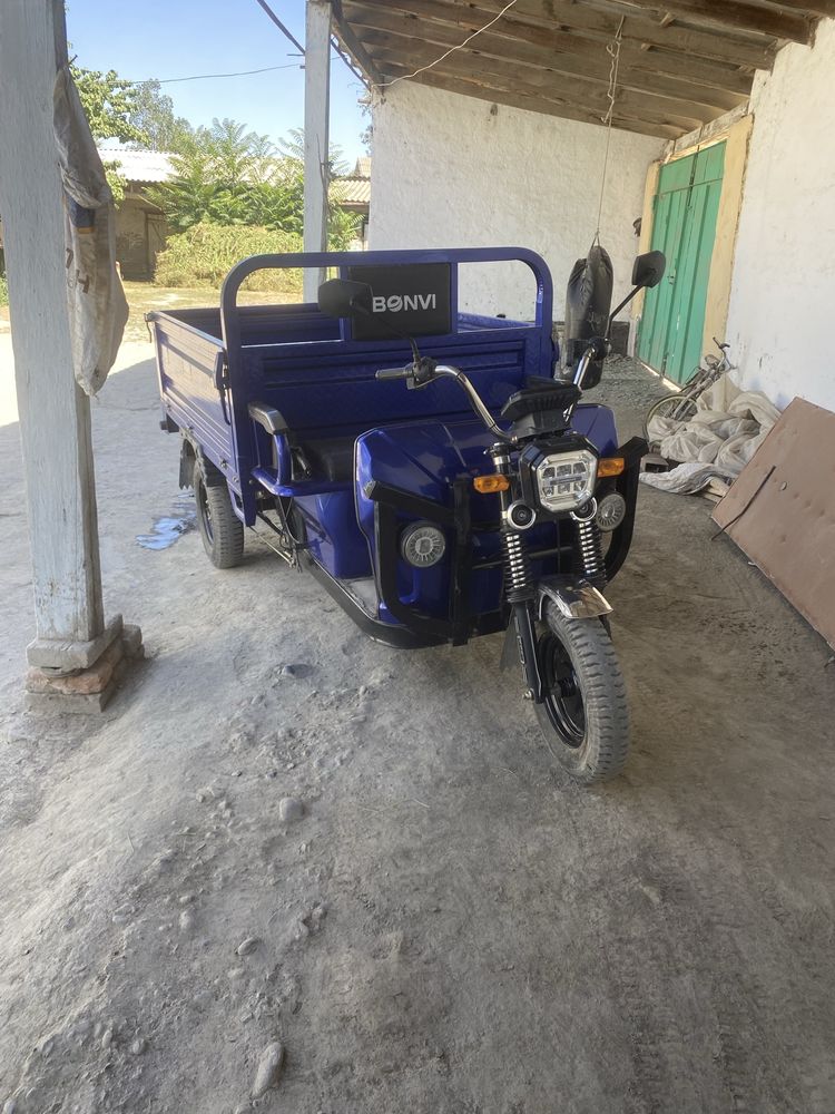 Muraviy bonvi sotiladi