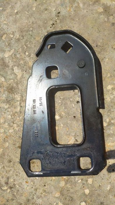 Очиларка Audi A4 A5 8K0 805 594 L оригинална Radiator Support B8 8t