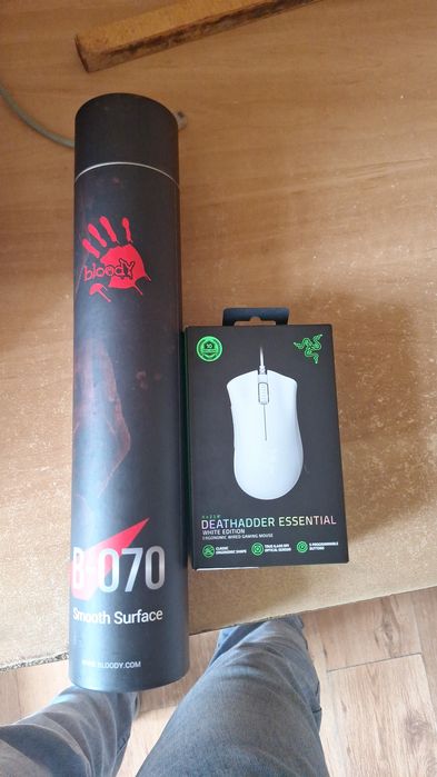 Мышь Razer deathadder Essential + игровой коврик bloody