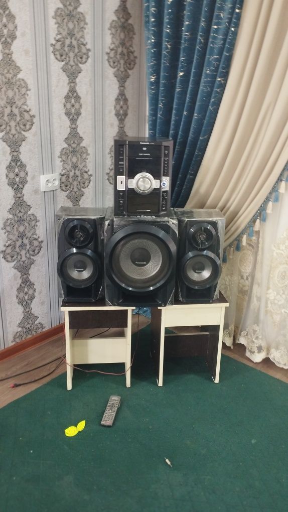 Музыкальный центр