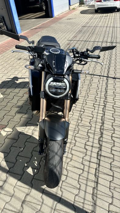 Motocicleta Honda CB650R