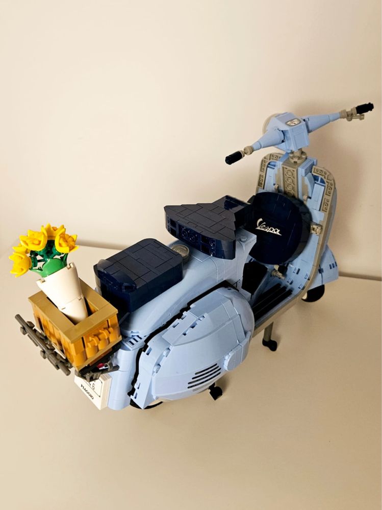 Lego Icons 10298 - Vespa 125 (2022)