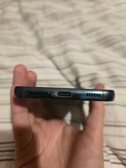 S22 cu 256gb stocare si stare foarte buna