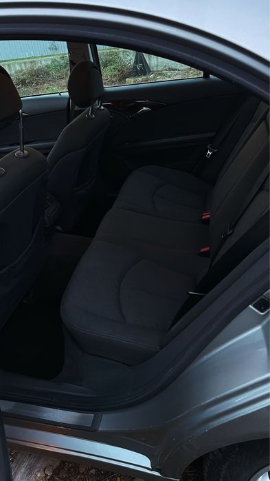 Mercedes E-class adus din Germania