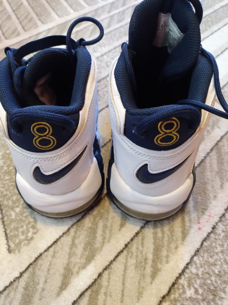 Маратонки Nike 39 номер