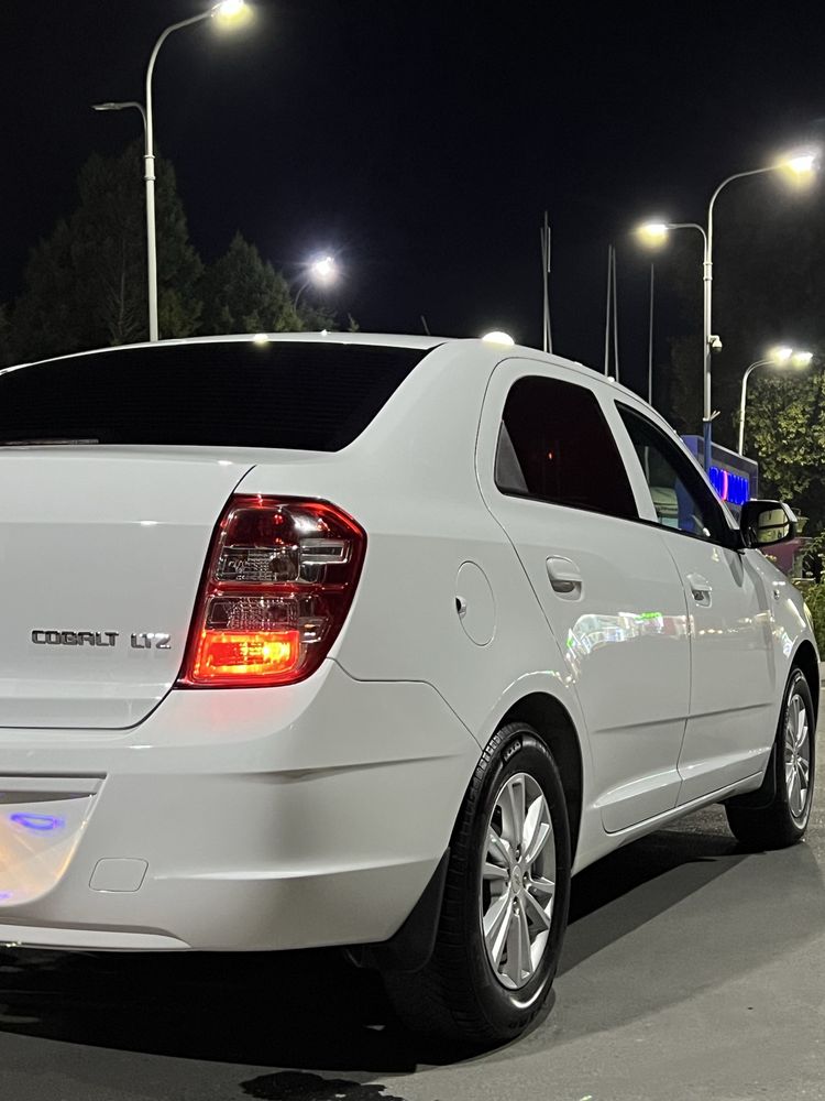 Chevolet Cobalt 2022