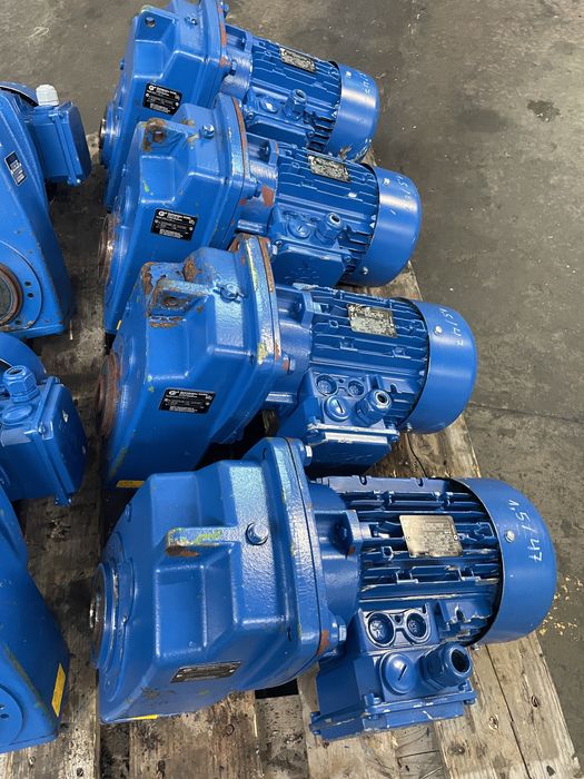 Мотор-редуктор/редуктори Nord