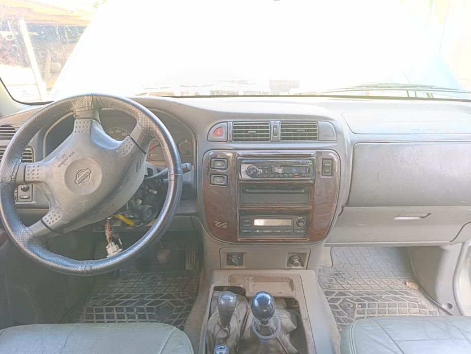 Продавам Нисан Патрол Y61 2.8d на части