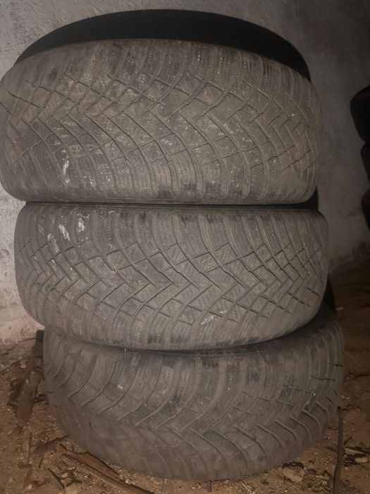 Зимняя резина R16 3штуки