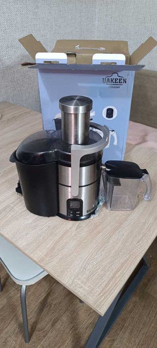 Соковыжымалка в отличном состоянии