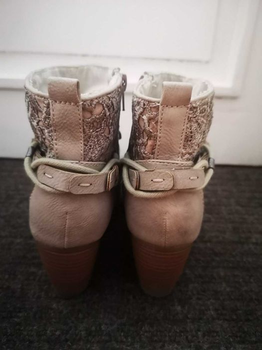 Зимни боти с дантела 36-ти номер