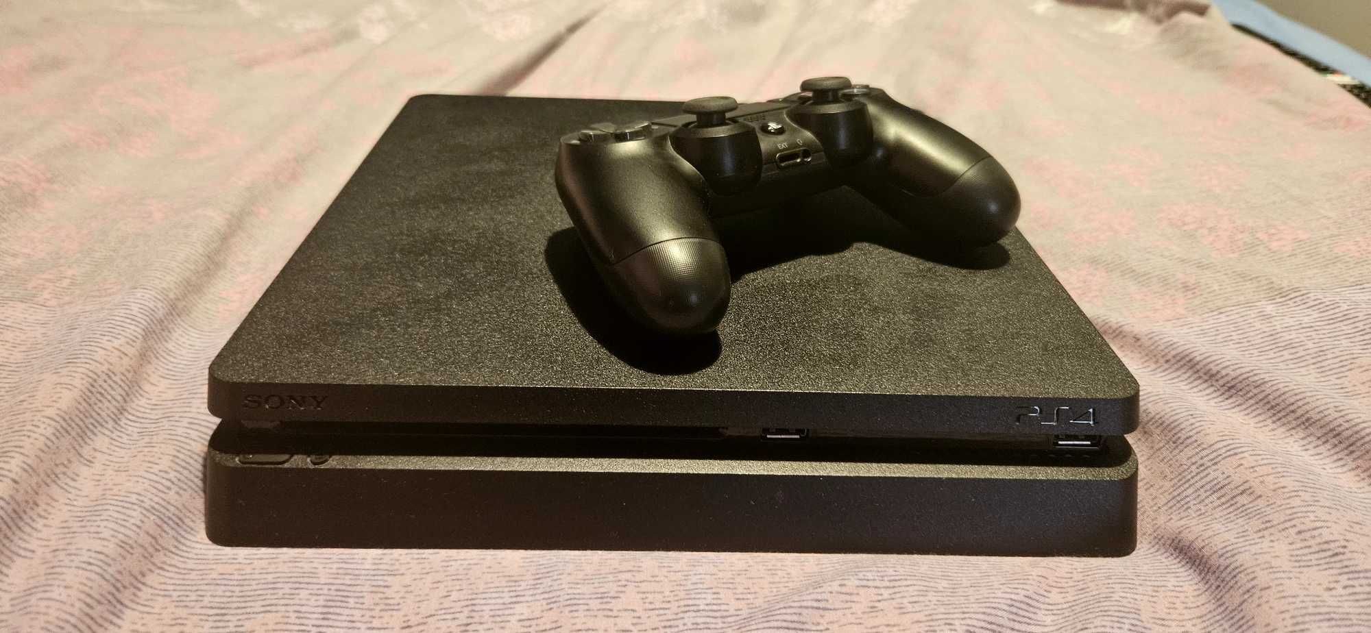 Playstation 4 slim