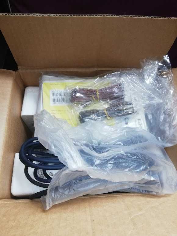 Vand radiocasetofon auto Kenwood KRC 459R,magazie KDC C461