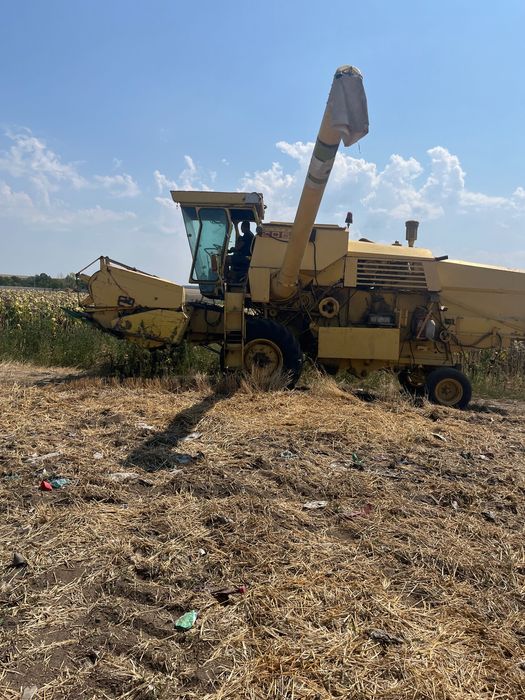 Combina new holland 80 60