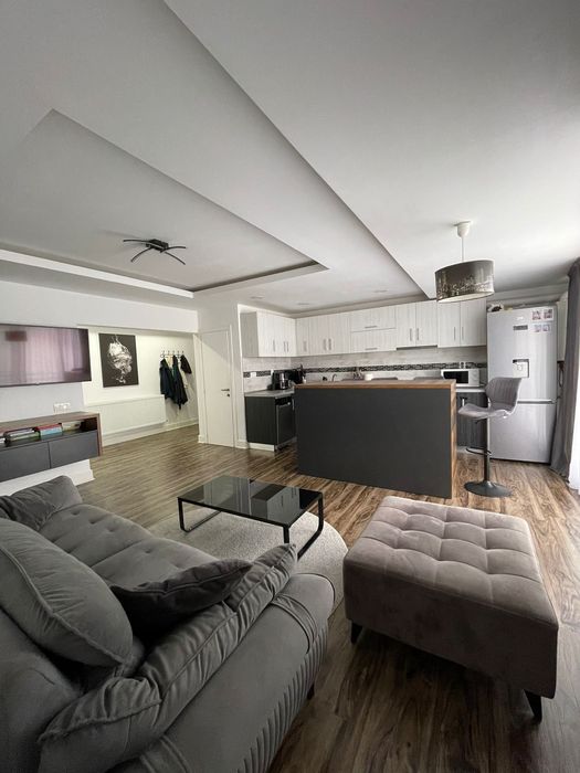 Apartament modern de vanzare