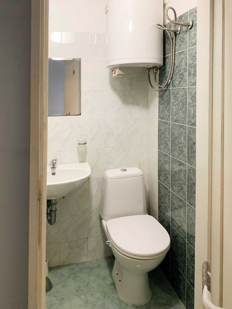 Дава се под наем Едностаен апартамент в София, Център - 35 кв.м за 315 € - Снимка #2
