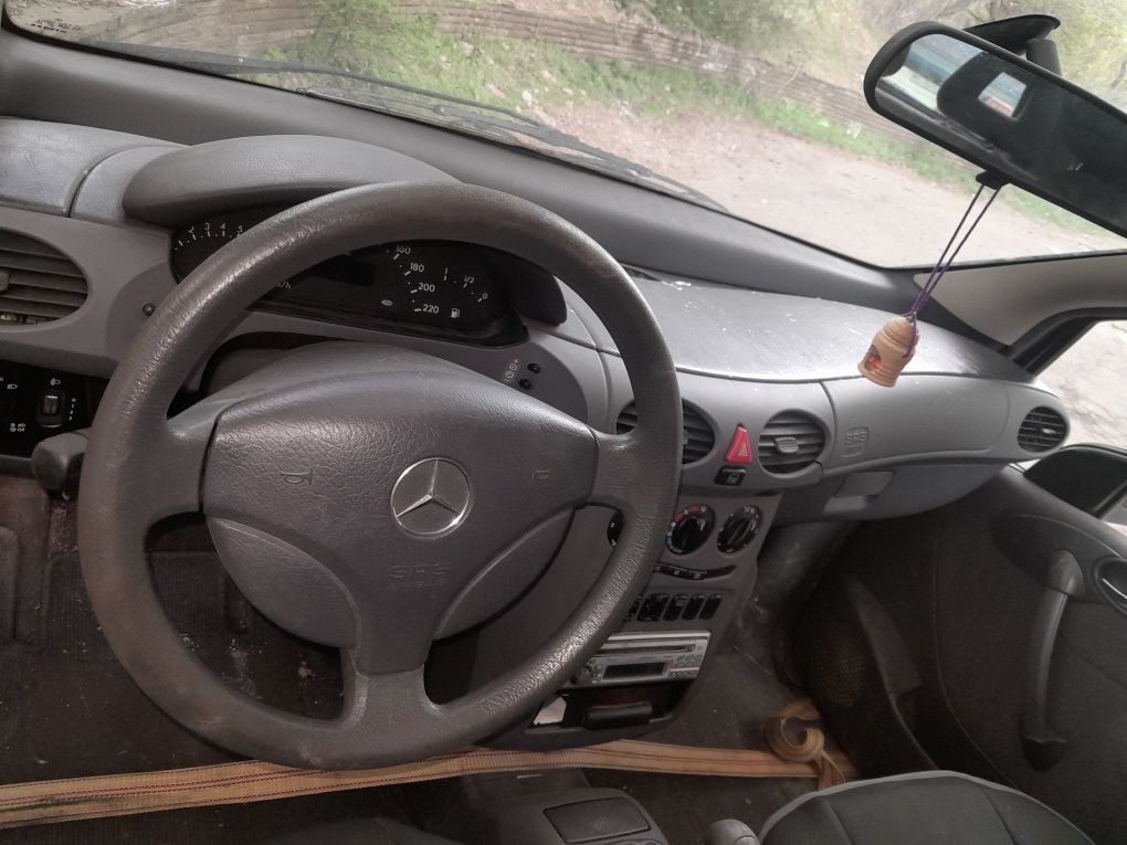 Mercedes A140 на части