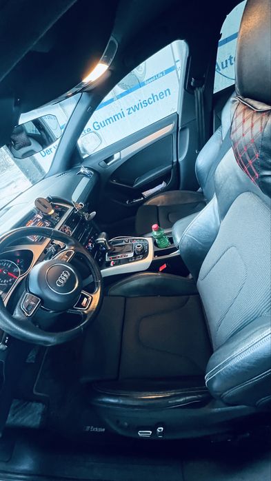 Audi  A4  Avant B8.S-Line 2.0 TDI. 177 CP . Cutie Automata