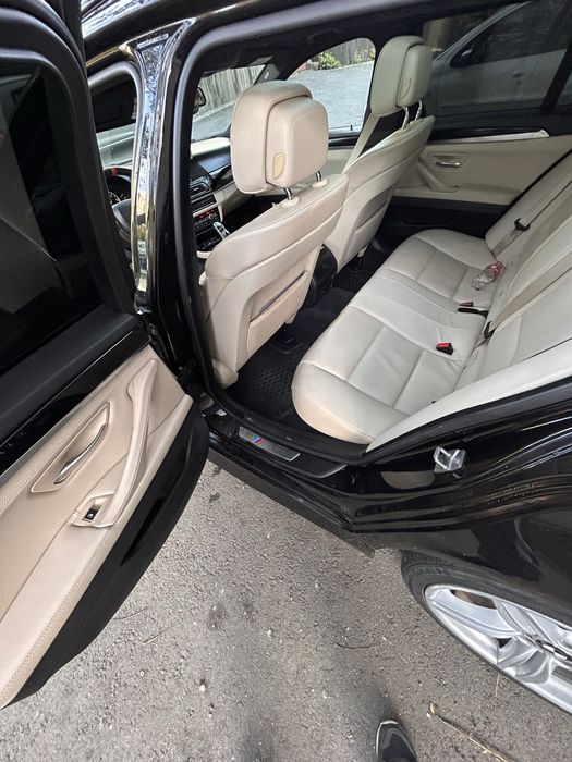 Vand bmw F11,520, automat ,2012 ,padele,panoramic,schimb cu SUV