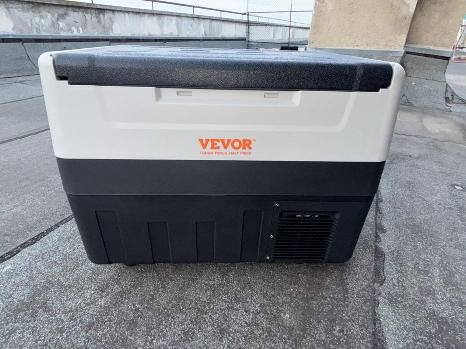 Мобилен хладилник с фризер