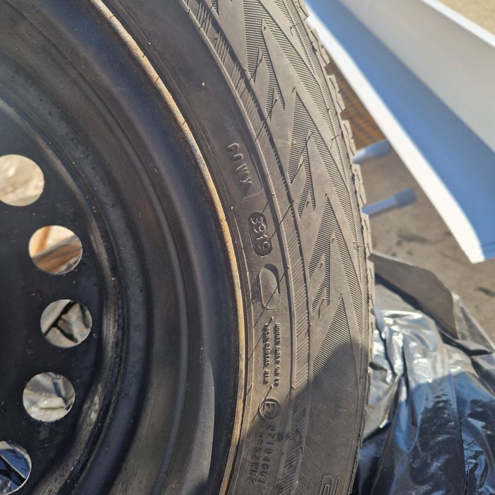 Jante tabla cu cauciucuri