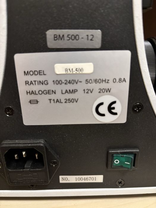 Vand microscop nou cu accesorii