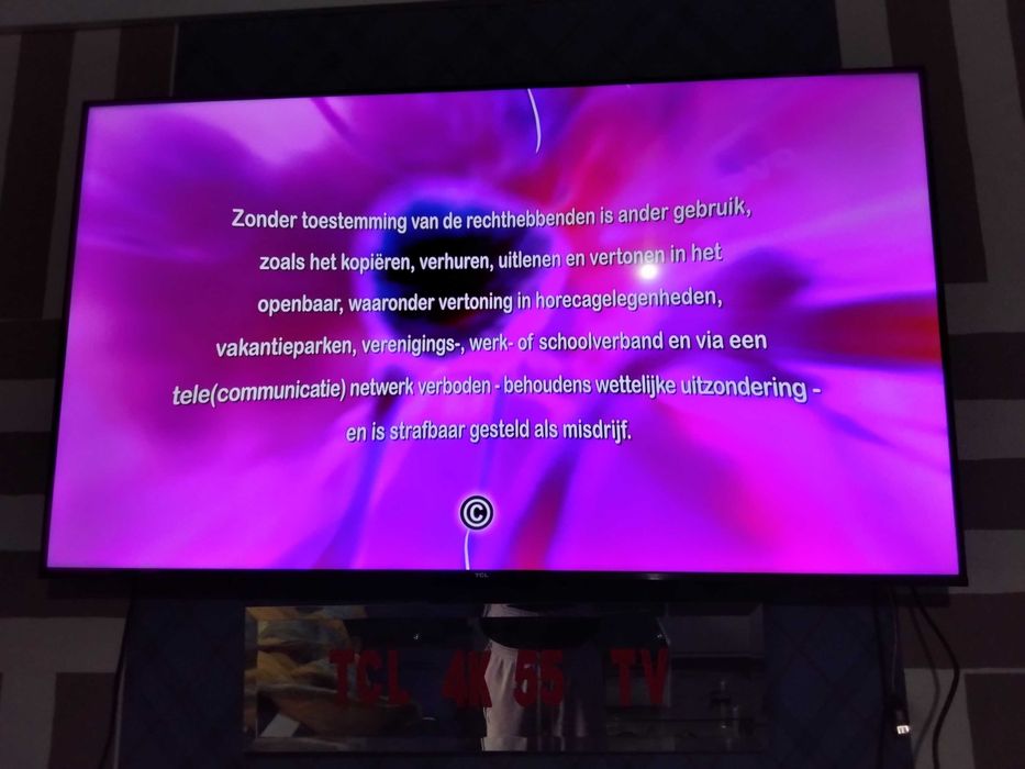 страхотен и качествен 3D блу рей плеър изгодно-нов внос от Англия