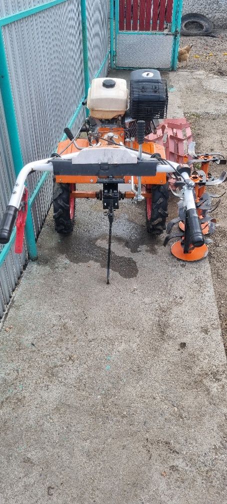 Vând motosapa ruris de 15 cp