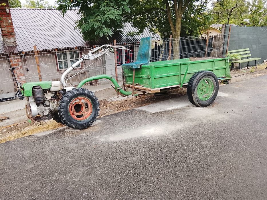 Vând motocultor diesel