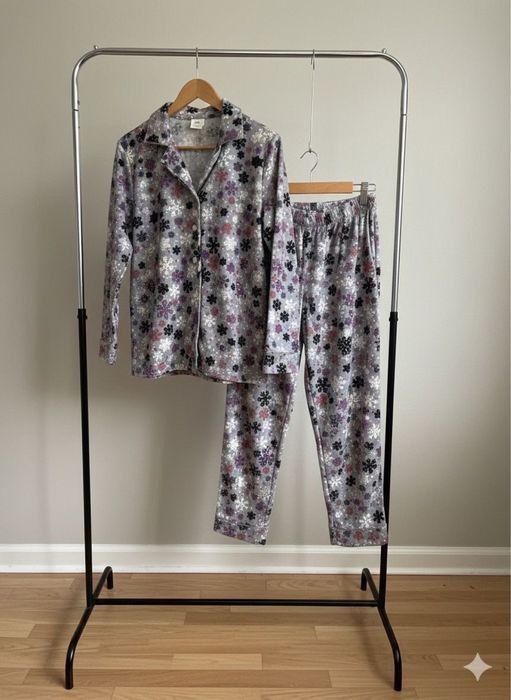 Pijama noua de dama material fin Masura S M L XL