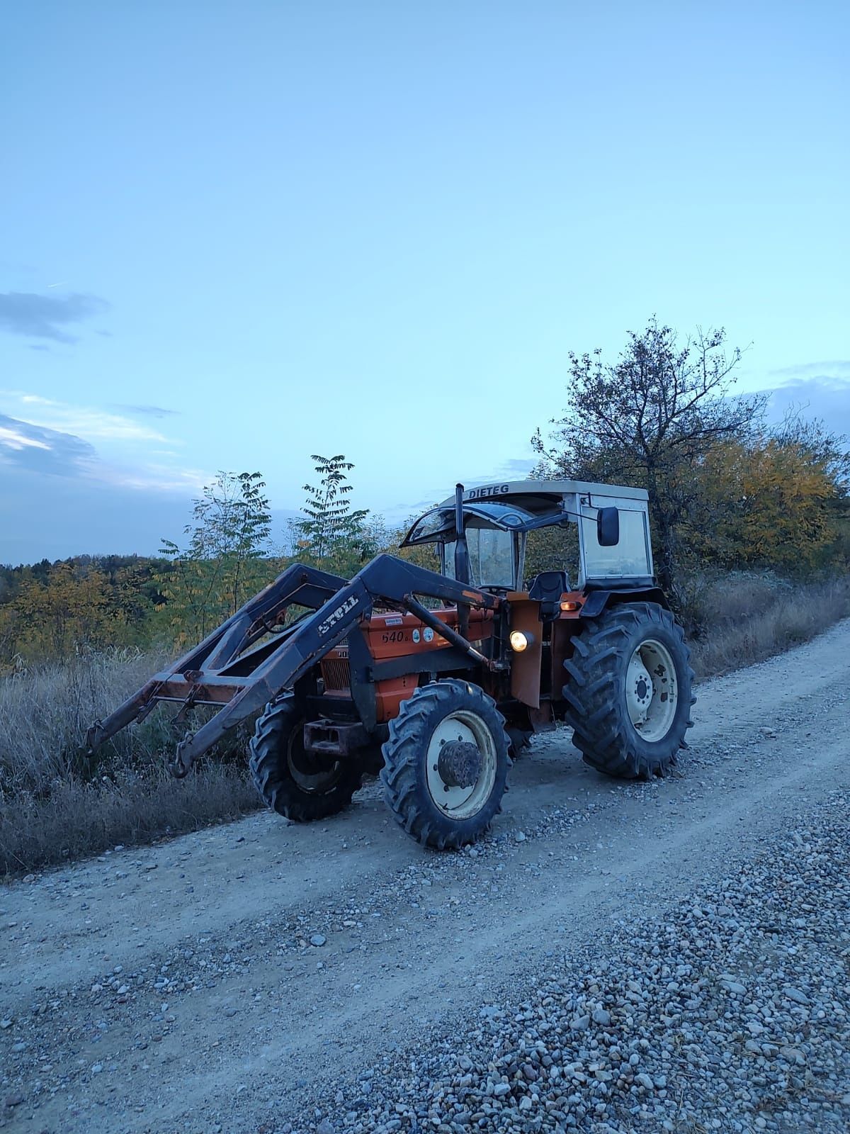 Vând tractor Fiat 640 DTC