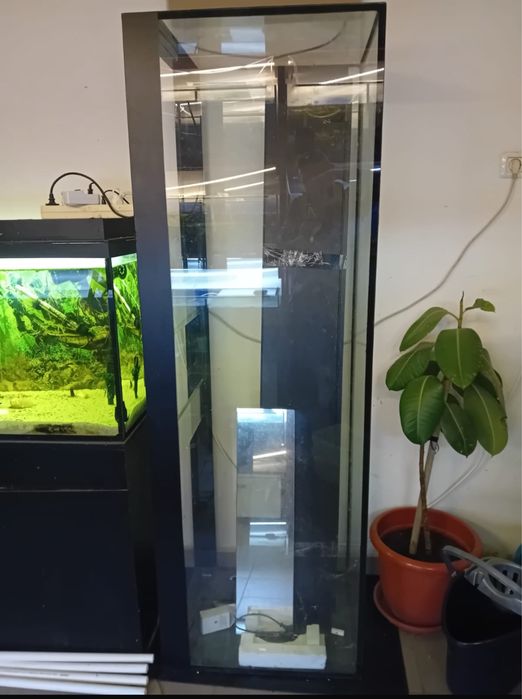 Vand acvariu nou 540 litri