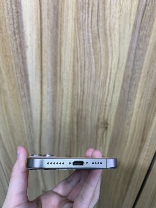 Iphone 16 pro max desert 256 gb 98%