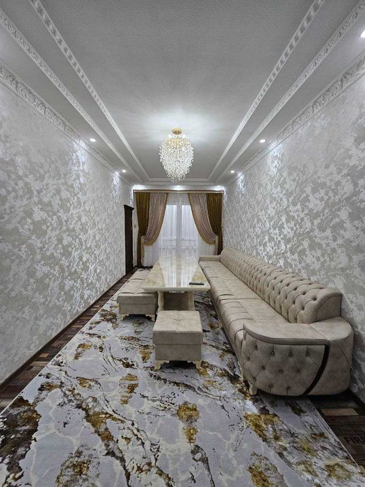 Самарканд шахрида 3 хонали, 5чи қаватда жойлашган квартира сотилади.